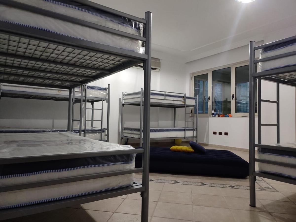 Hostel Nena Semi Тирана Екстериор снимка