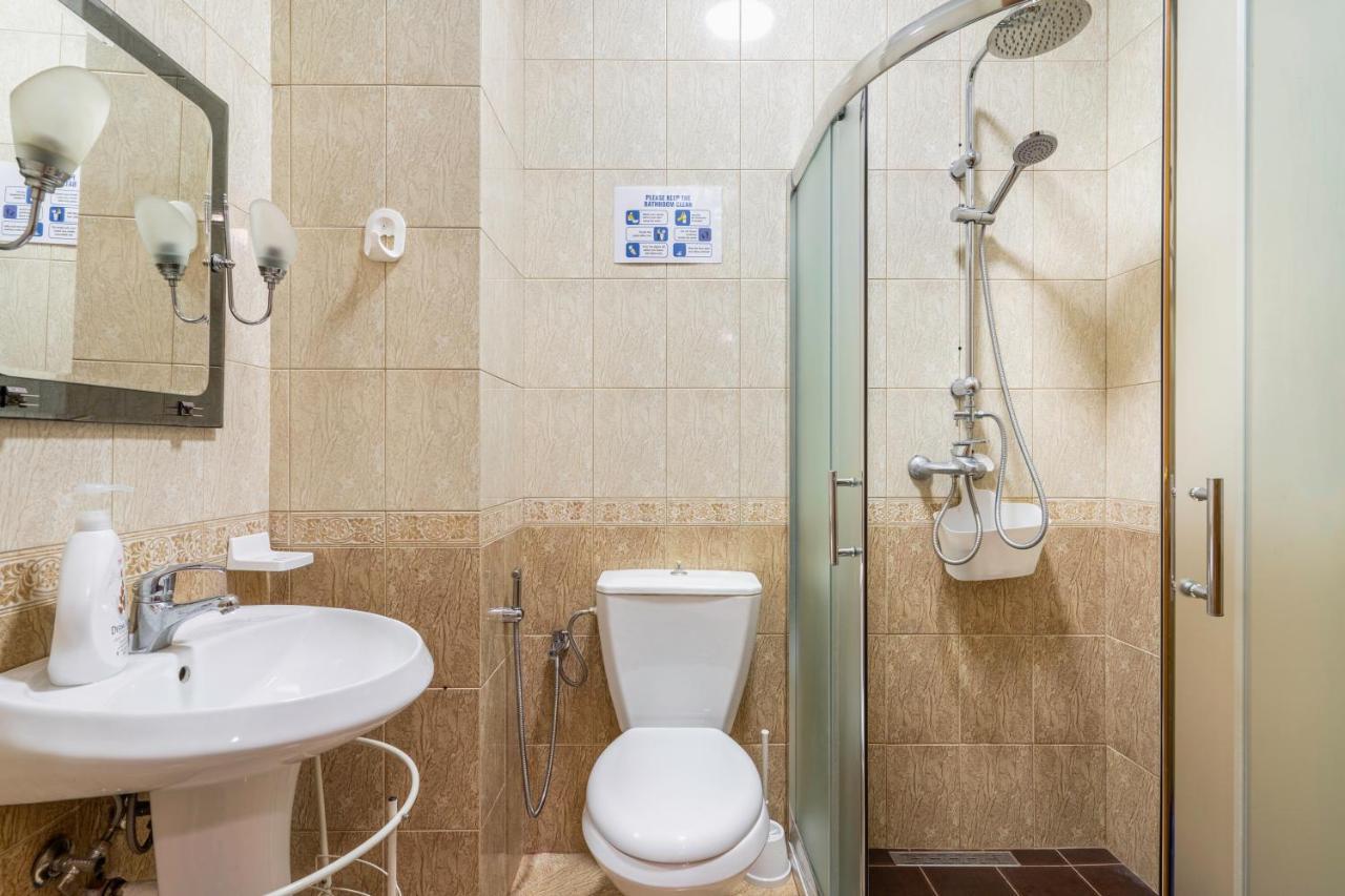Hostel Nena Semi Тирана Екстериор снимка
